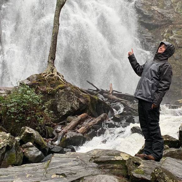 Meet your Posher, Travis - Picture 1 of 1